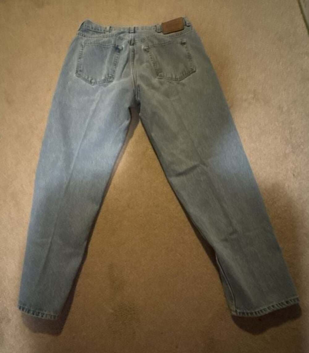 Vintage Calvin Klein Jeans Easy Fit 38x32 Light Wash Denim